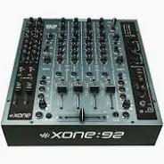 Location ALLEN & HEATH - XONE 92 Table