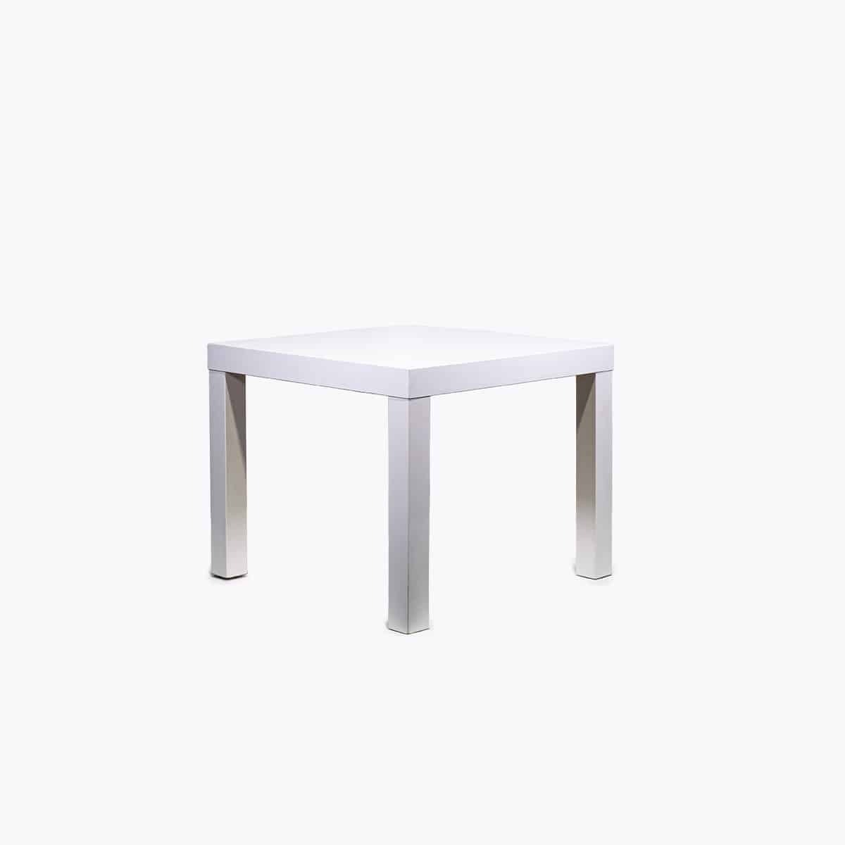 Location Table basse carré Tables