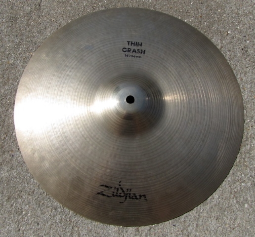 Location ZILDJIAN Avedis Crash 14'' Cymbales
