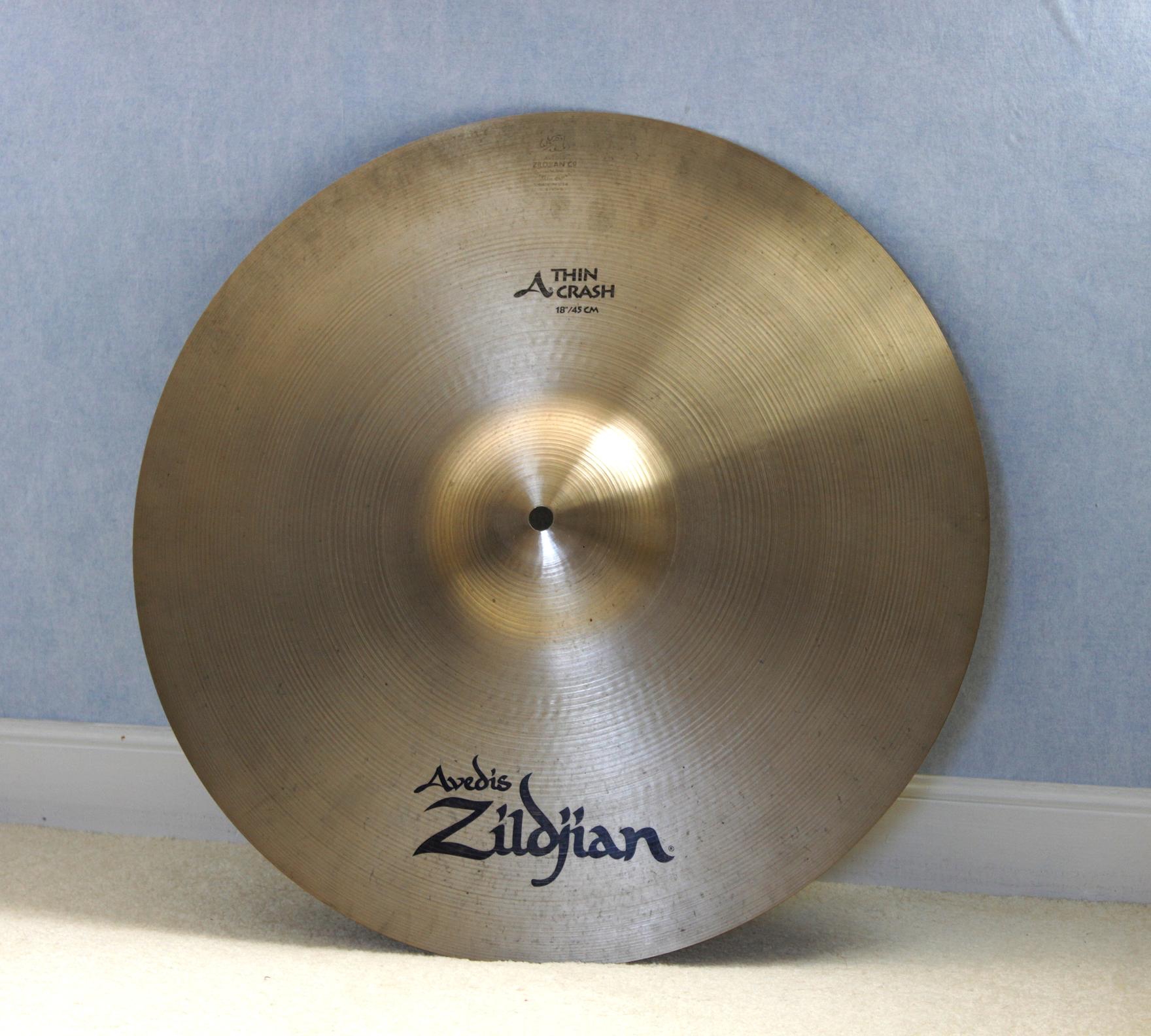 Location ZILDJIAN Avedis Crash 18'' Cymbales