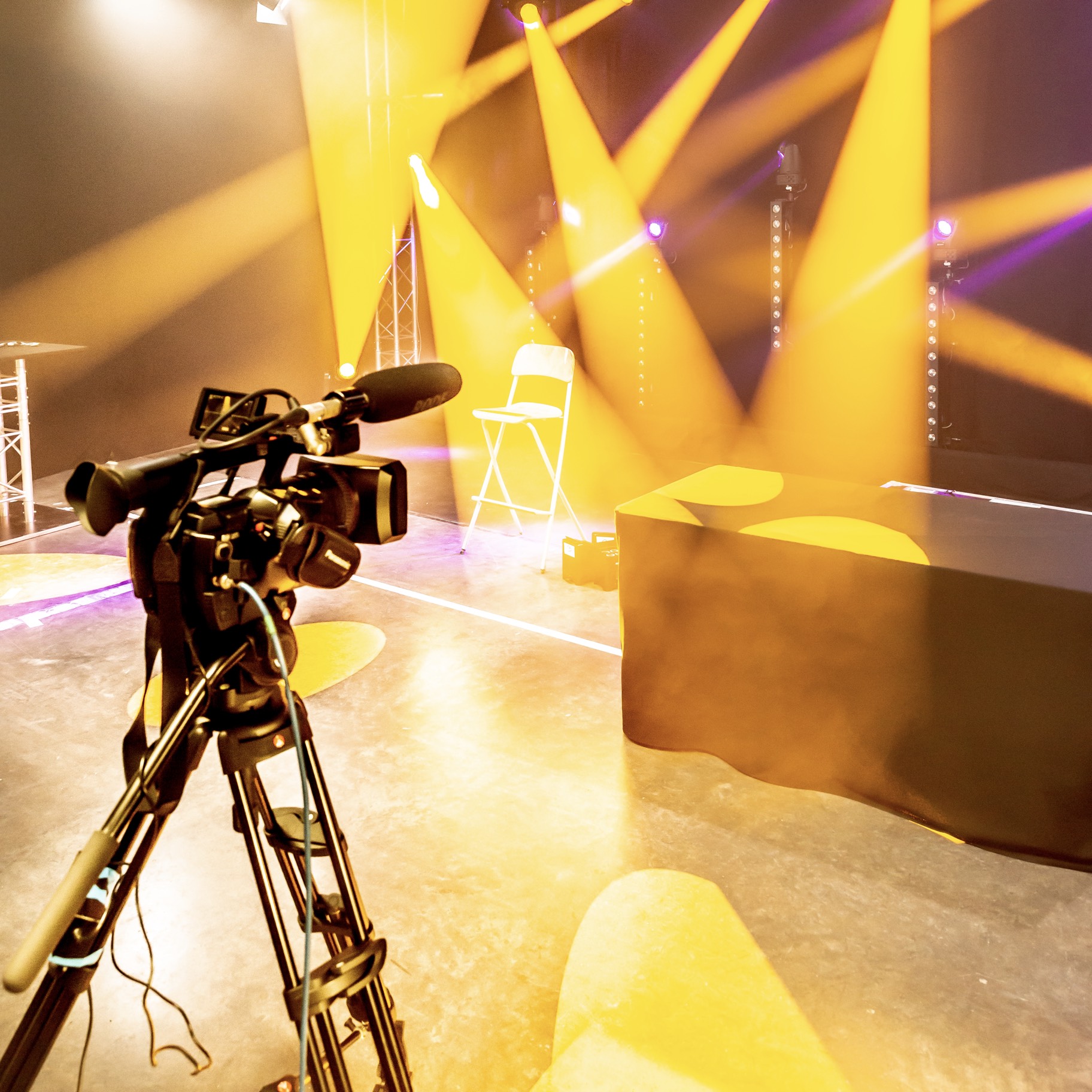 placeholder image sq