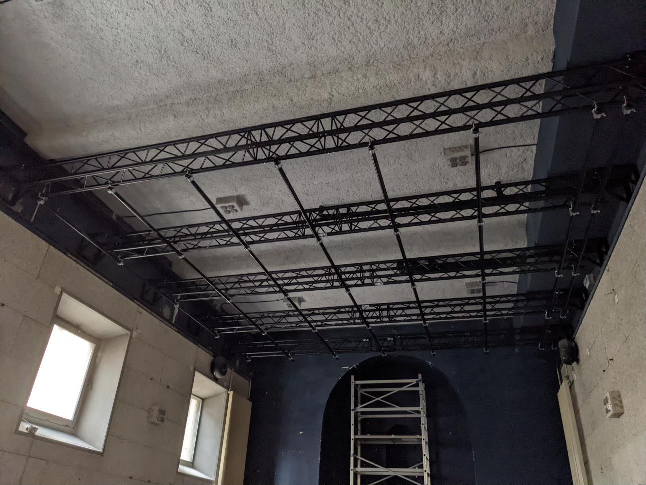 scene%20prisme_Page_2