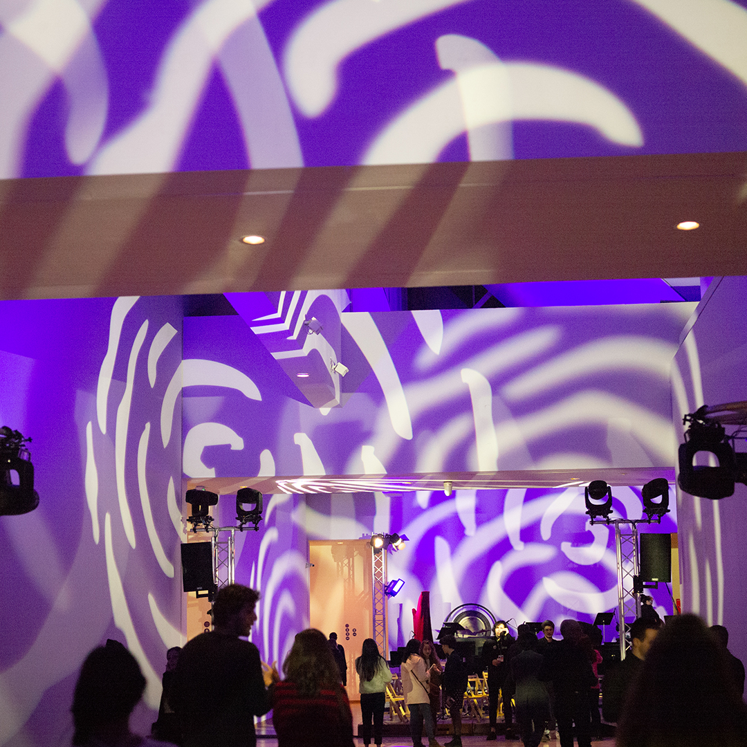 placeholder image sq